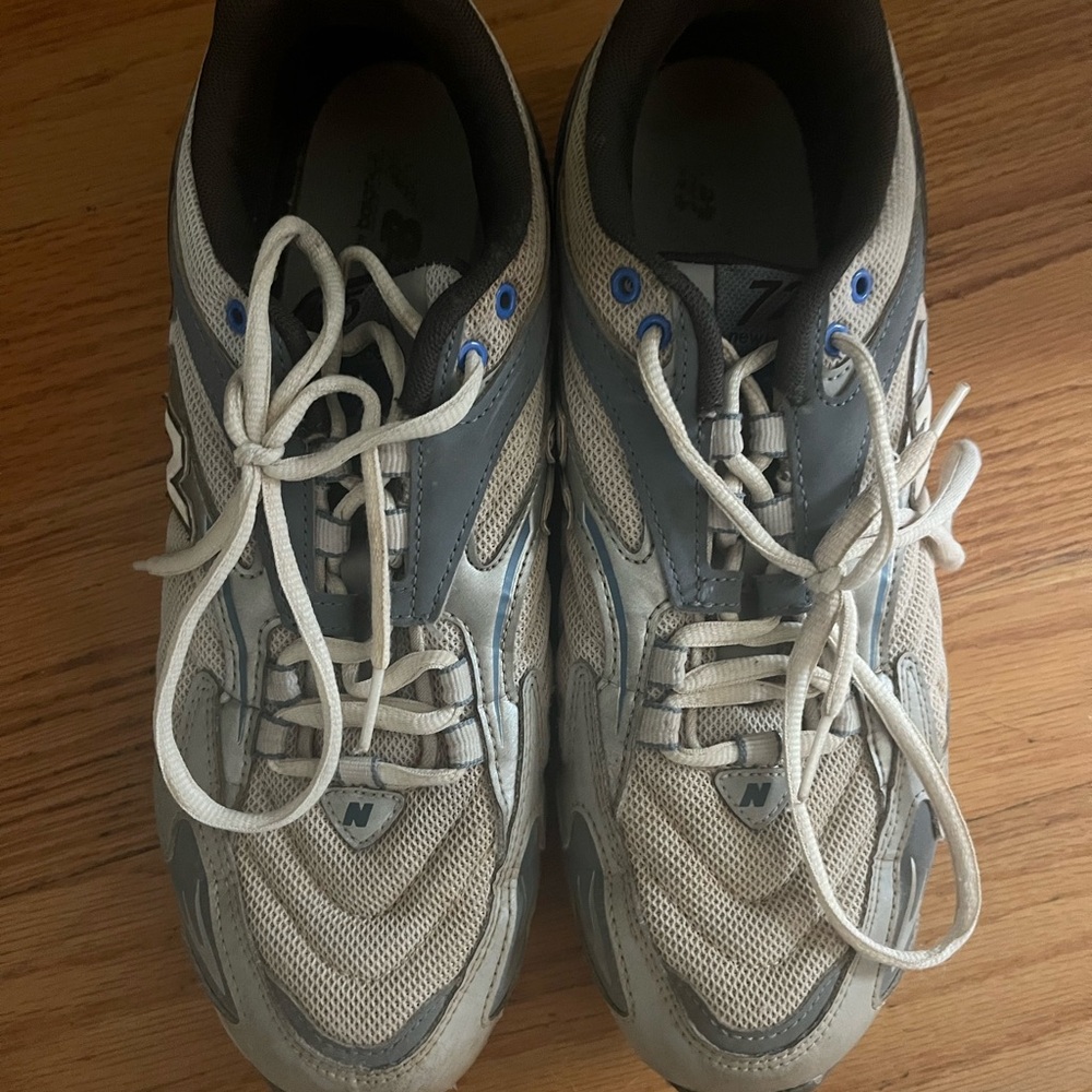 Men’s New Balance 725 Sneakers Size 10.5